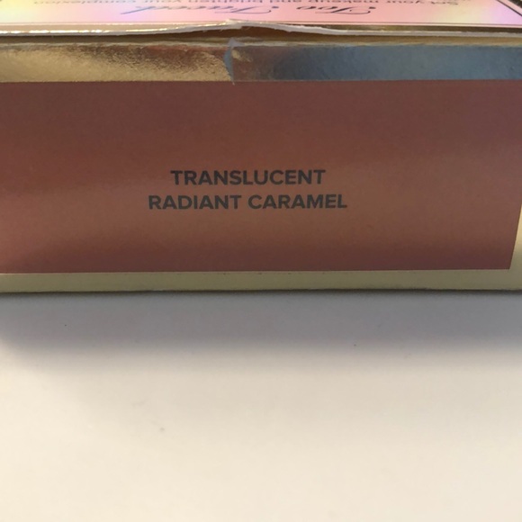 TOO FACED SETTING POWDER - Picture 3 of 4